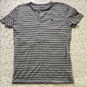 American Eagle Outfitters Gray and White Short Sleeve Henley Tee